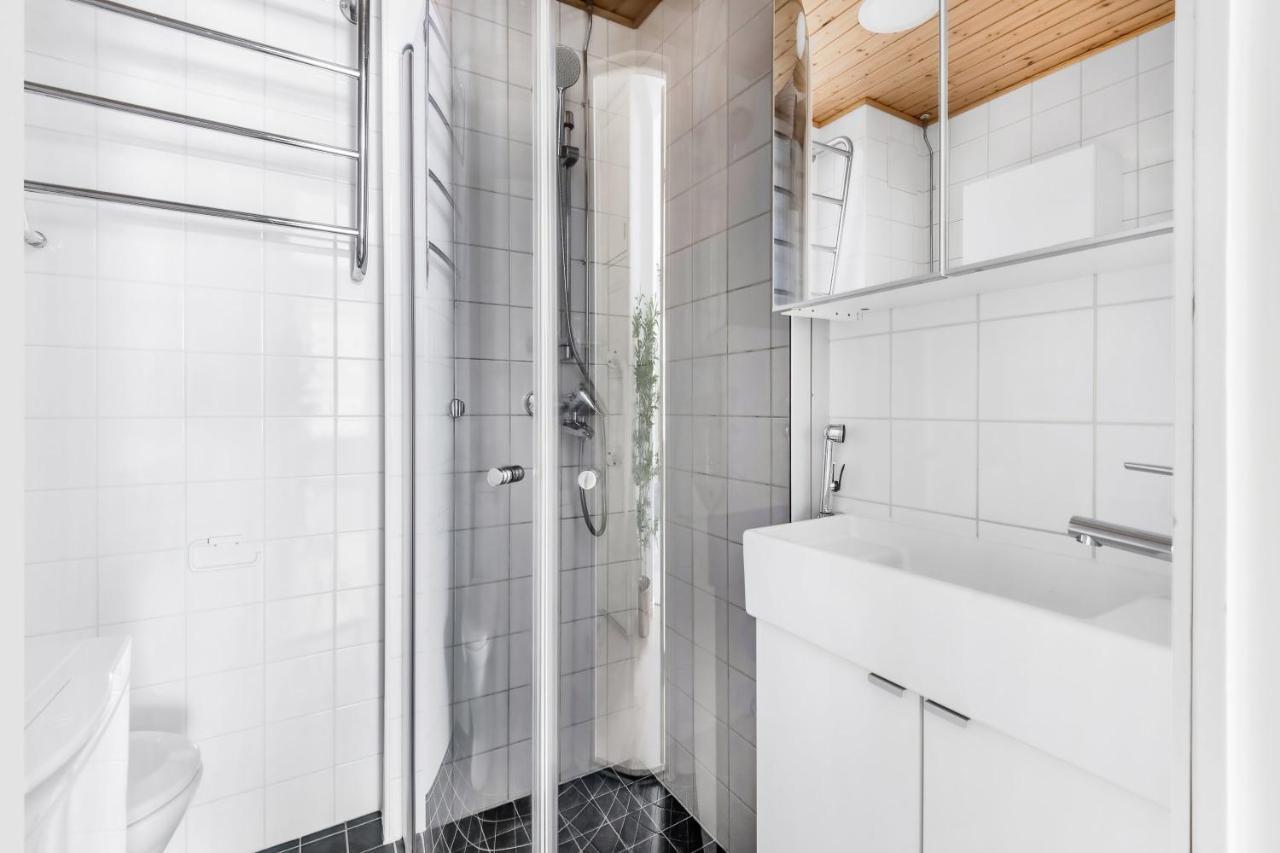 Wehost Modern Scandinavian Studio In Trendy Kallio Helsinki Extérieur photo