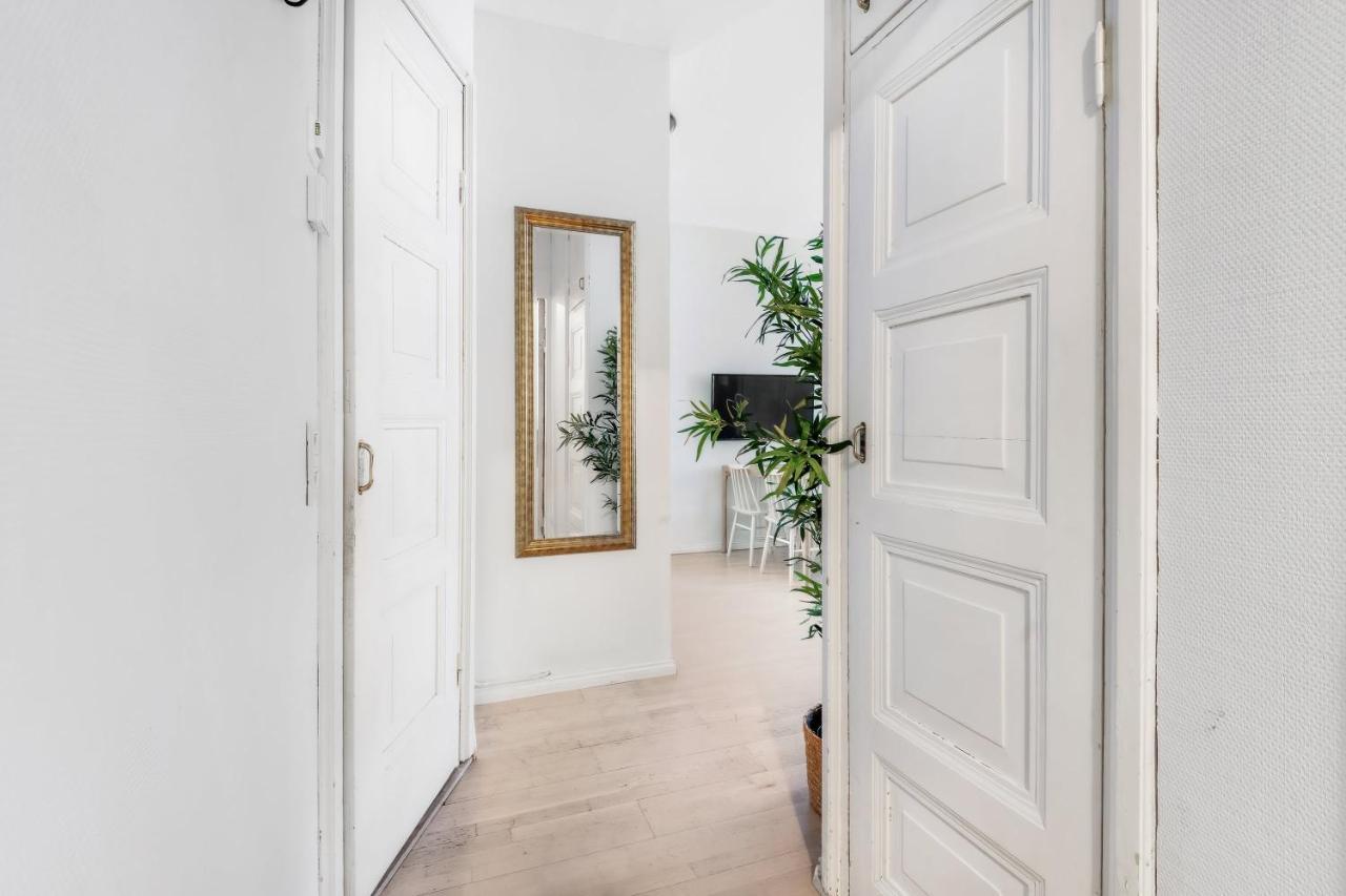 Wehost Modern Scandinavian Studio In Trendy Kallio Helsinki Extérieur photo